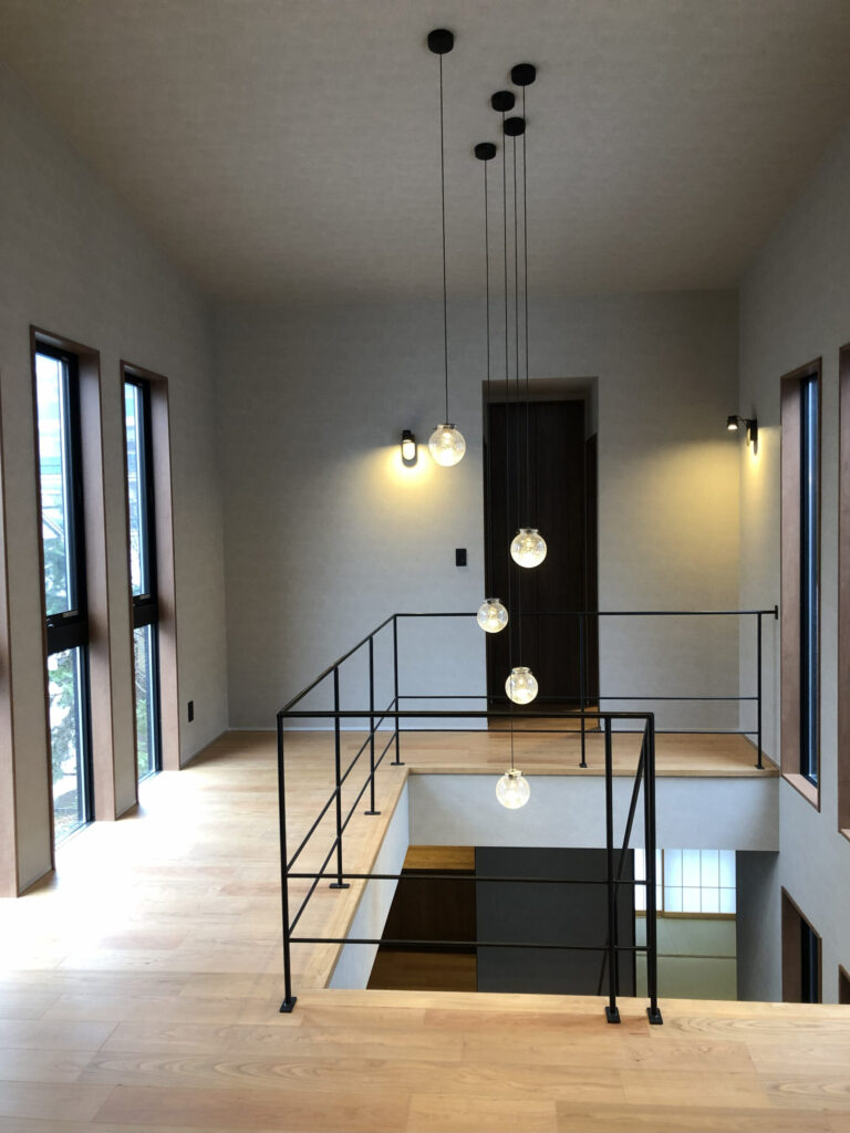 吹抜け照明の付け方 | 建築のこと | HITOMA design office